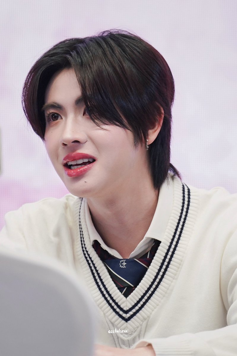 🫠🫠🫠

#TleFirstoneFansignInHangzhou
#เติ้ลเฟิร์สวัน