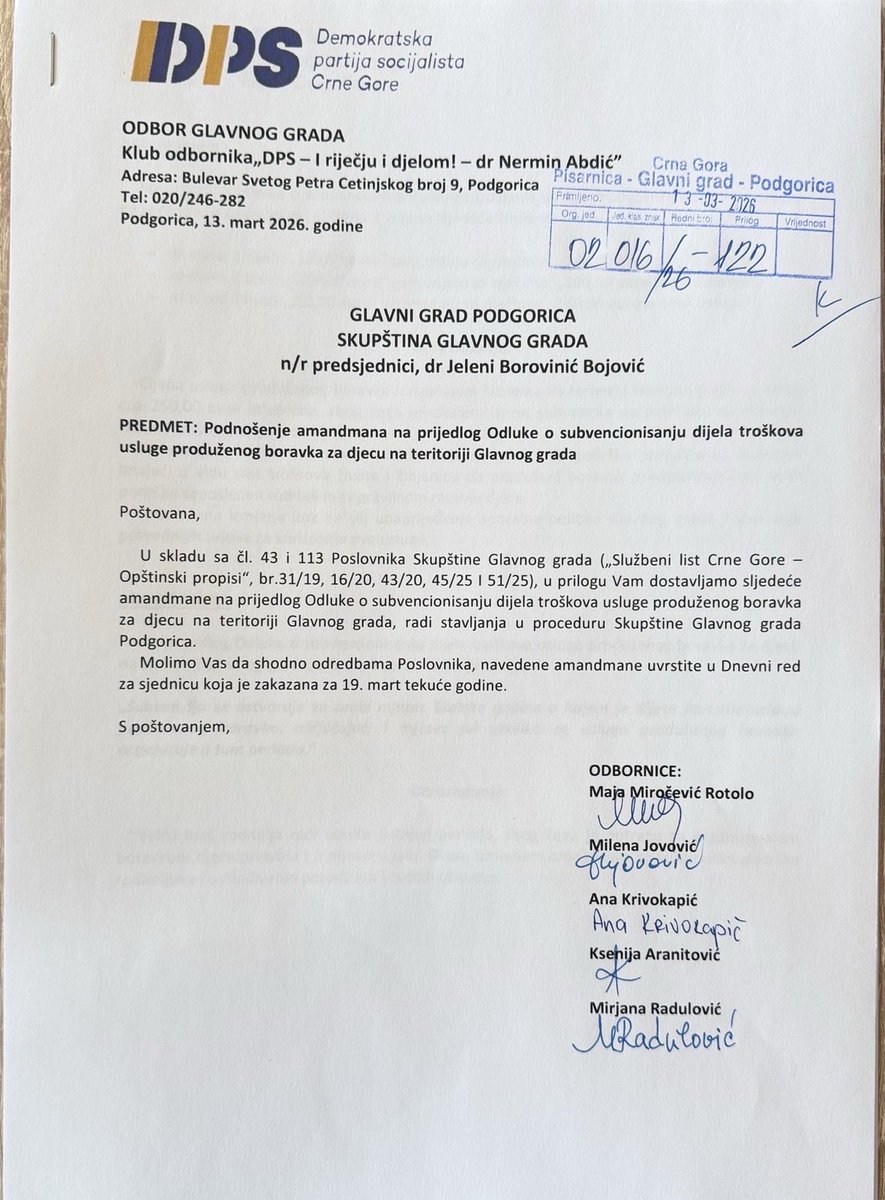 drmmaja's tweet photo. ➡️ djecu sa smetnjama u razvoju
➡️ djecu korisnika socijalne i dječje zaštite
➡️ treće i svako naredno dijete – 100% subvencija boravka.

Odgovorno, u interesu građana Podgorice 🇲🇪 https://t.co/7fIZxlekR8