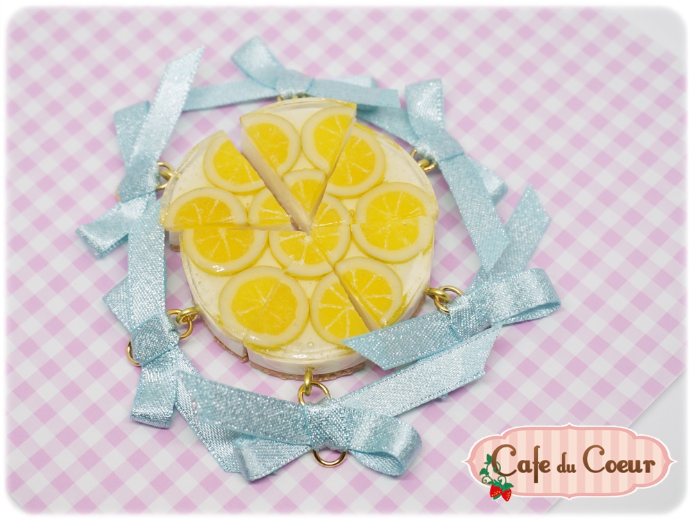 【minne】
あいことばクーポンプレゼント中！

レモンチーズケーキのアクセサリーの販売を開始しました🍋
minne.com/@cafeducoeur
ネックレスになります✨