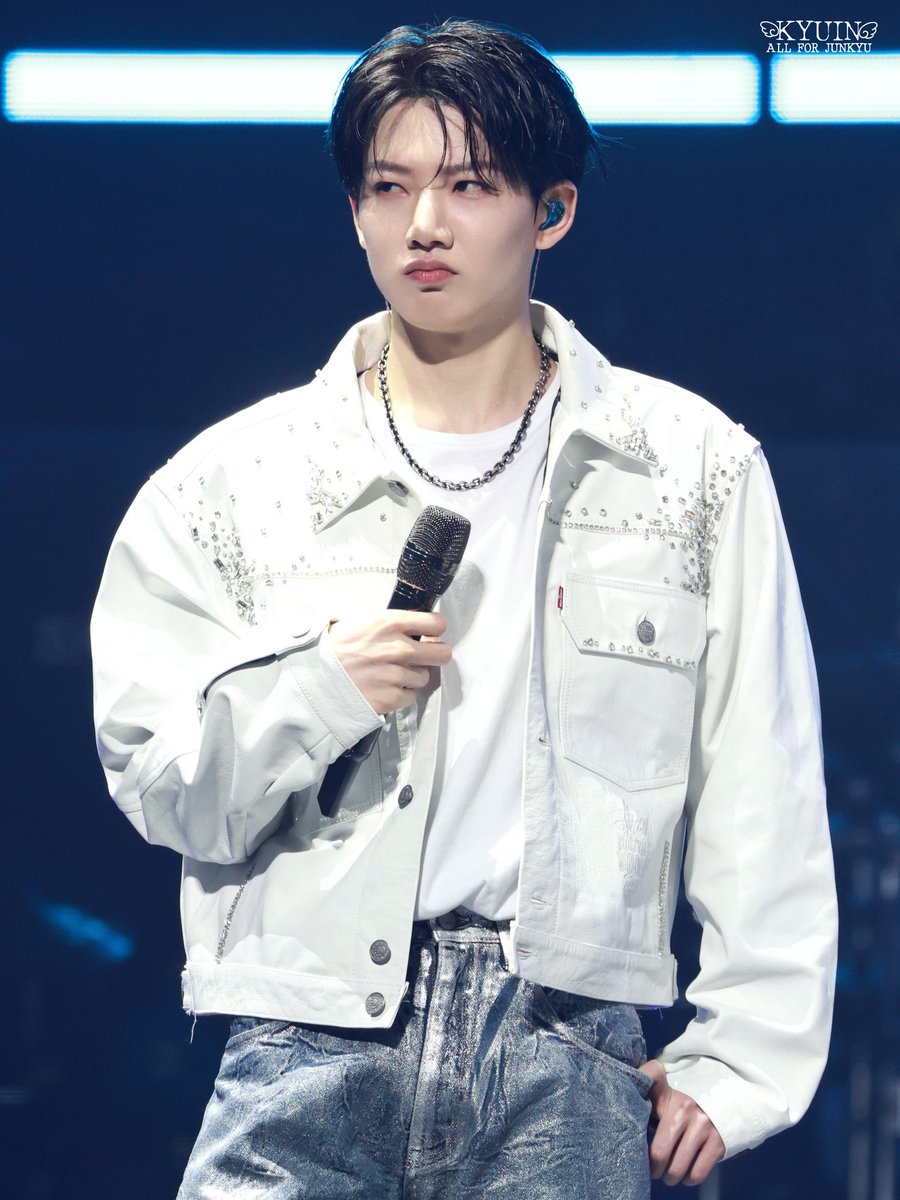 ꒰ঌ𝐊𝐘𝐔𝐈𝐍໒꒱ tweet media