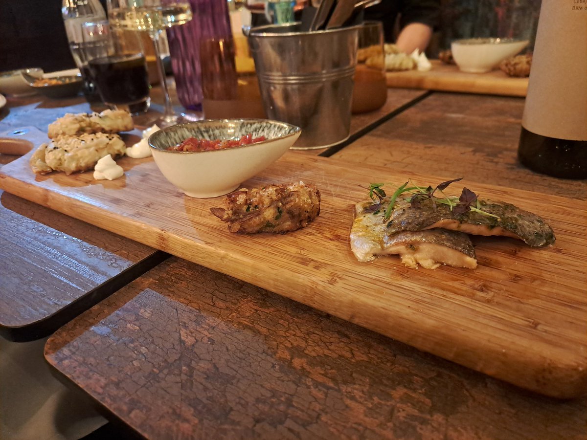 ComeToWells tweet media