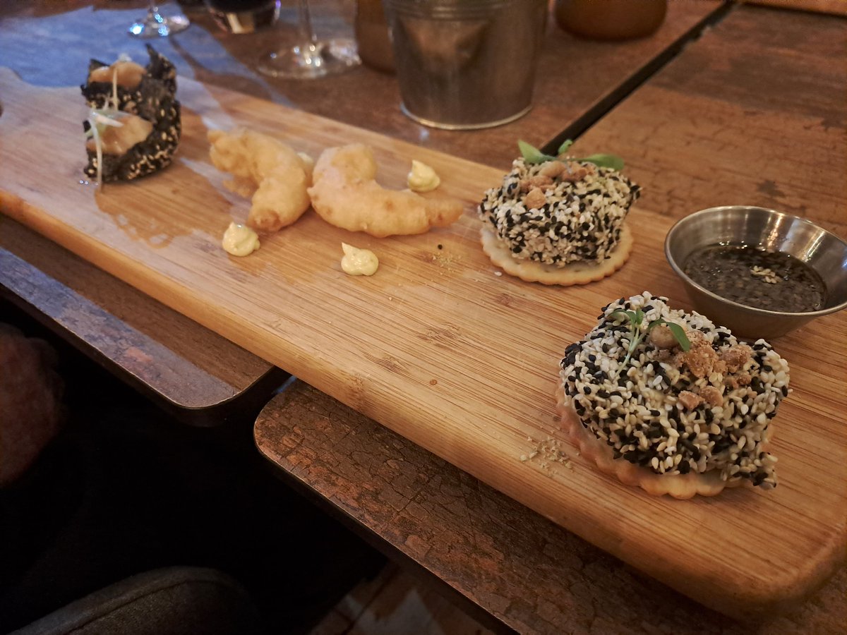 ComeToWells tweet media