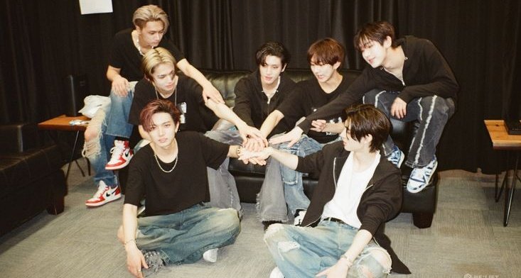 bcomeluck's tweet photo. @heeseungfess We demand that HEESEUNG remains fully part of ENHYPEN, and we will continue to hold @BELIFTLAB accountable for any actions that threaten the group's identity and integrity. 

DO NOT EXPLOIT THE LEGACY OF ENHYPEN 
#BEACCOUNTABLE_BELIFT 
#ENHYPEN_IS_7 
#HEESEUNG_STAYS https://t.co/hQLUxy2ny6