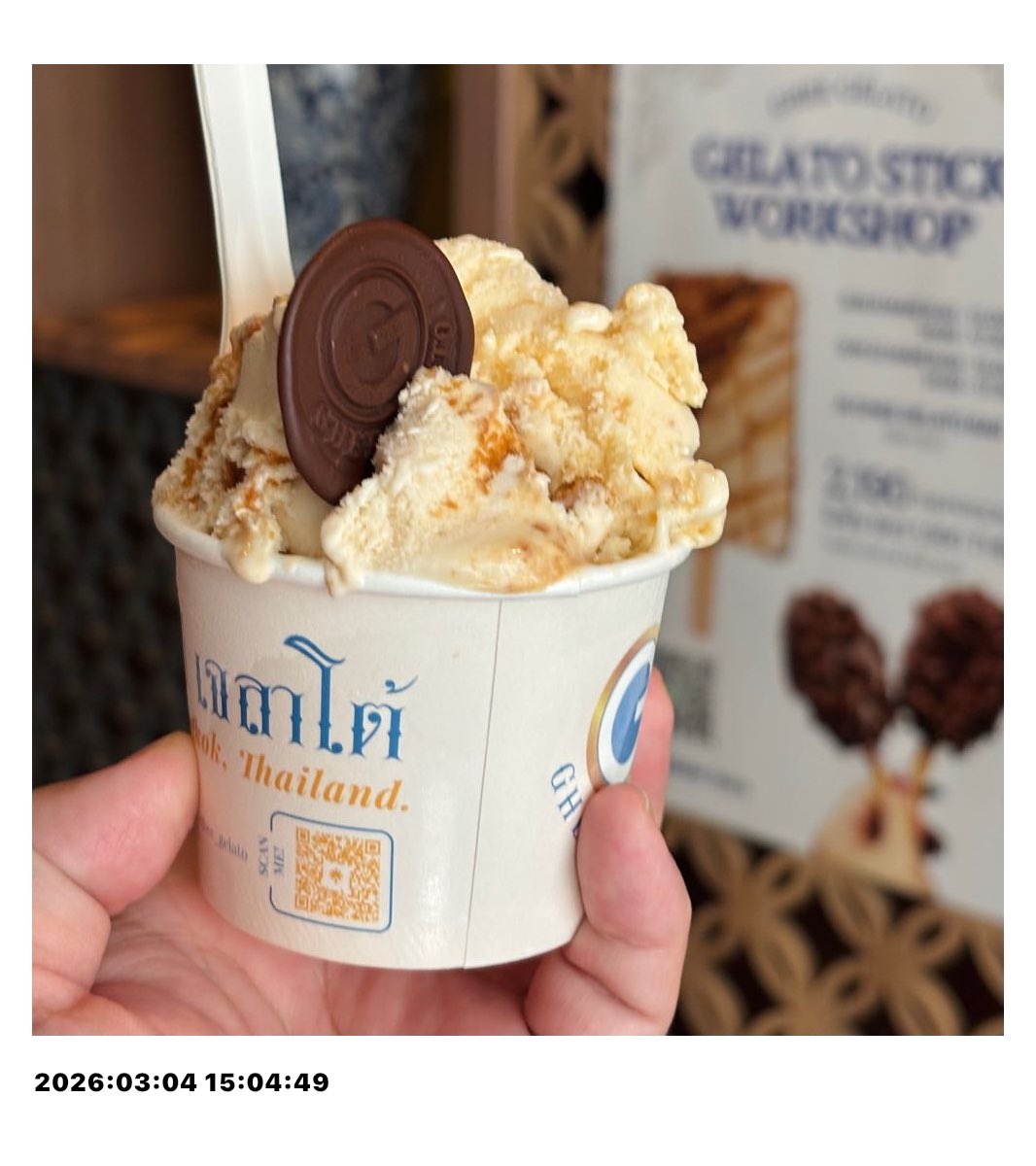 analog housewife tweet media