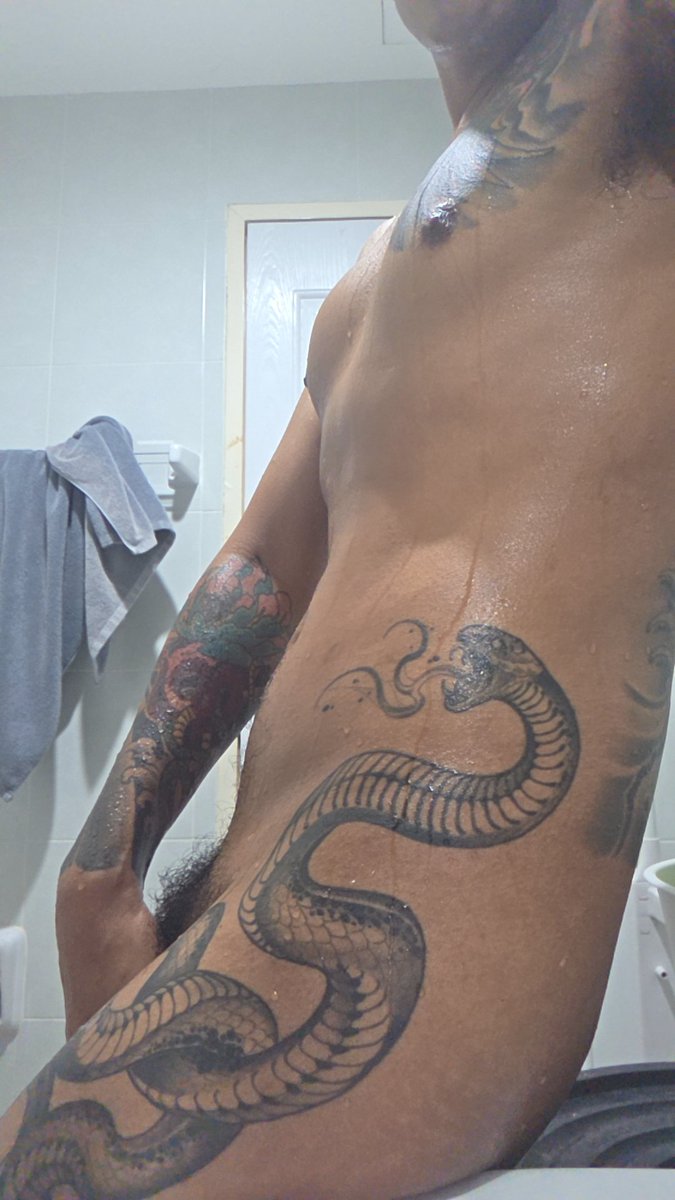 หมูกรอบ พร้อมทอด tweet media