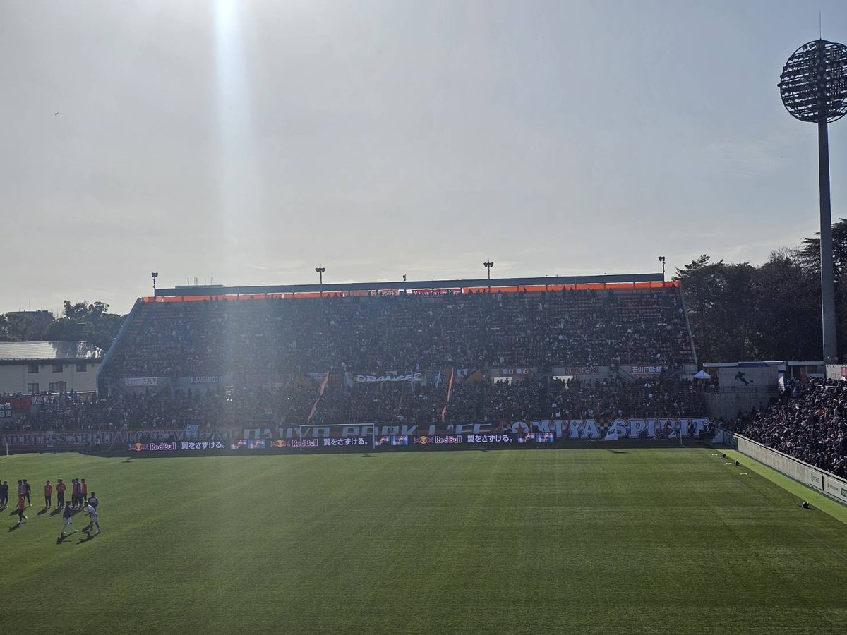 FES_myfc's tweet photo. 強敵相手にがらっとメンバーを入れ替えて挑んだ試合。どんな試合展開になるか固唾を呑んで応援する中マイクのゴールでボルテージは頂点!全藤枝サポ待望のマイクの得点!!!
その後も追加点はマイク！！栗栖選手もプロ初出場試合ながら堂々とし落ち着いていたのが印象的でした
この勢い!本物
#藤枝MYFC https://t.co/Dq8dG61UAs