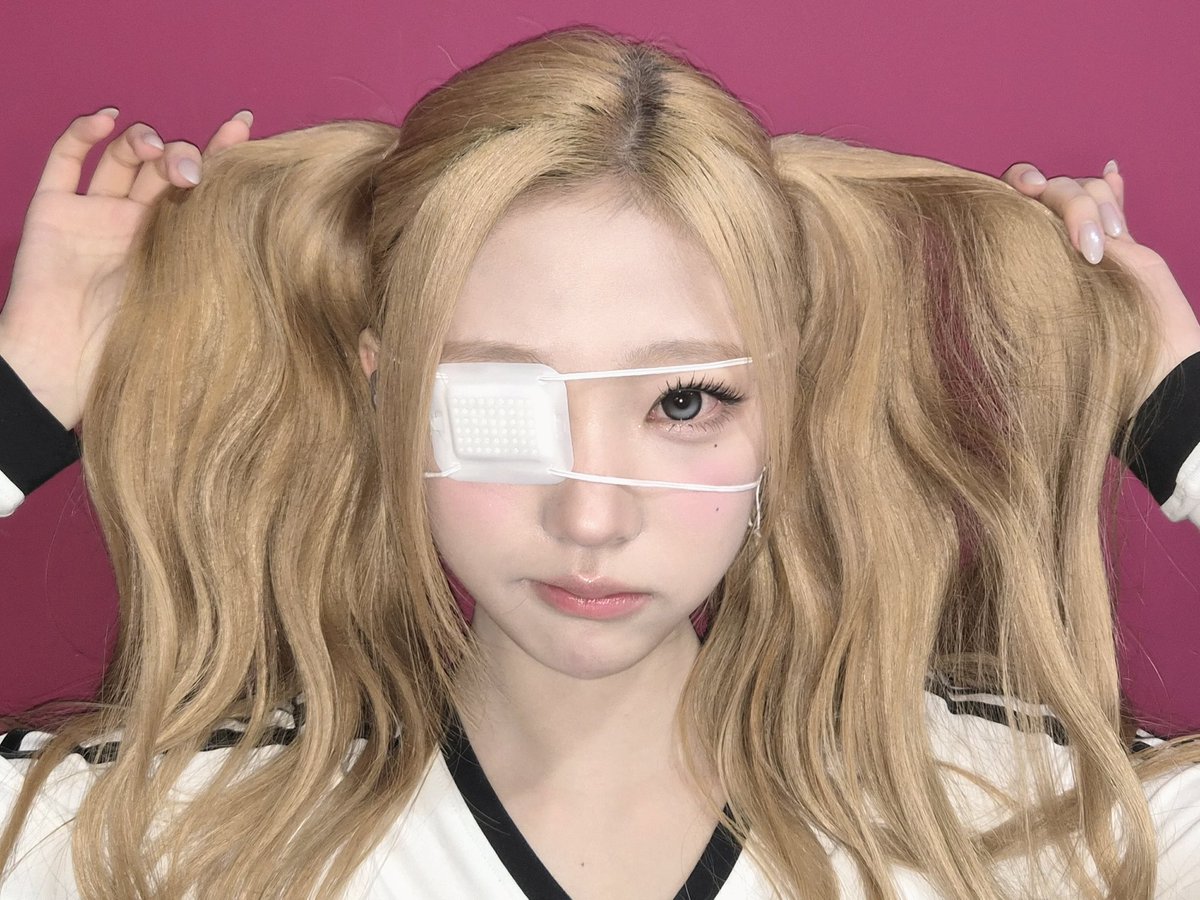 stella pics tweet media