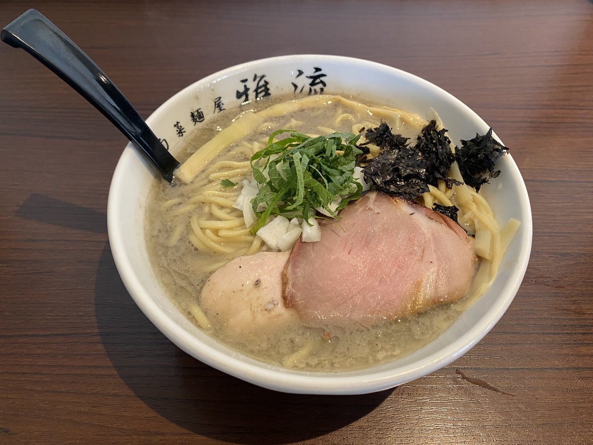 MisaoFukami's tweet photo. 旬菜麺屋雅流
濃厚煮干し　太麺ver 大

旨みが素晴らしいですわ
太麺も良き！ https://t.co/vQ2mOFfuNi