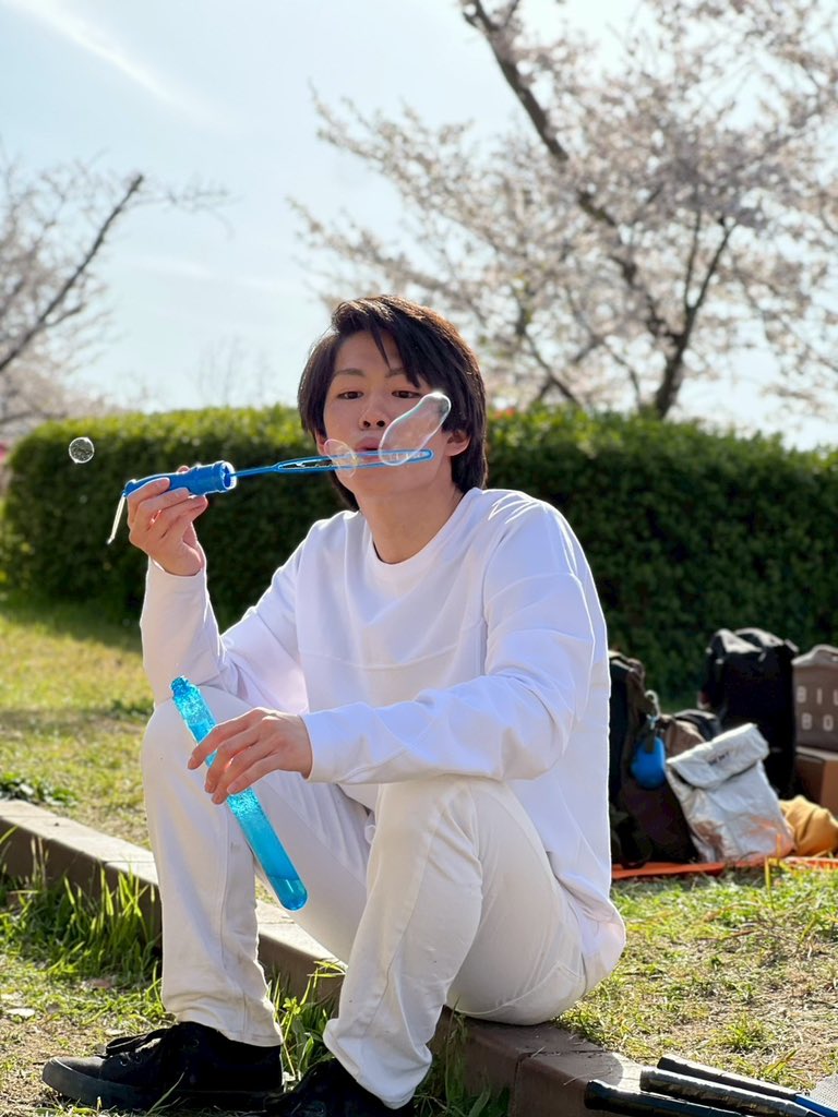 今日はホワイトデーなので白い私です