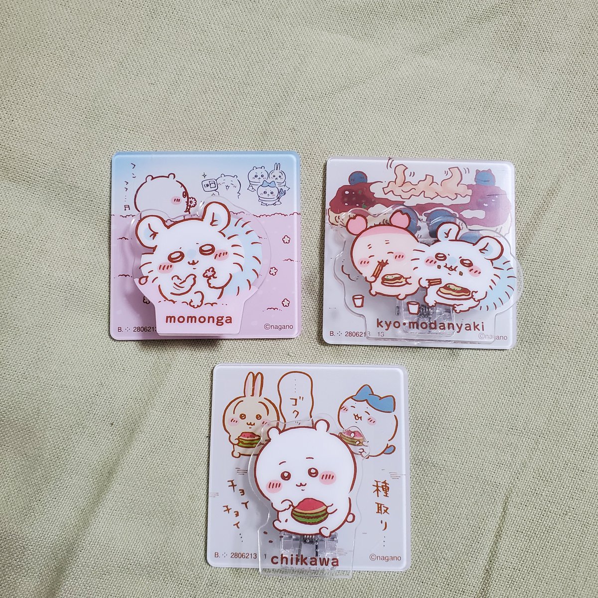 ちいかわのアクリルシーンクリップもう売ってた。
シーサーもあのこも出なかったな。