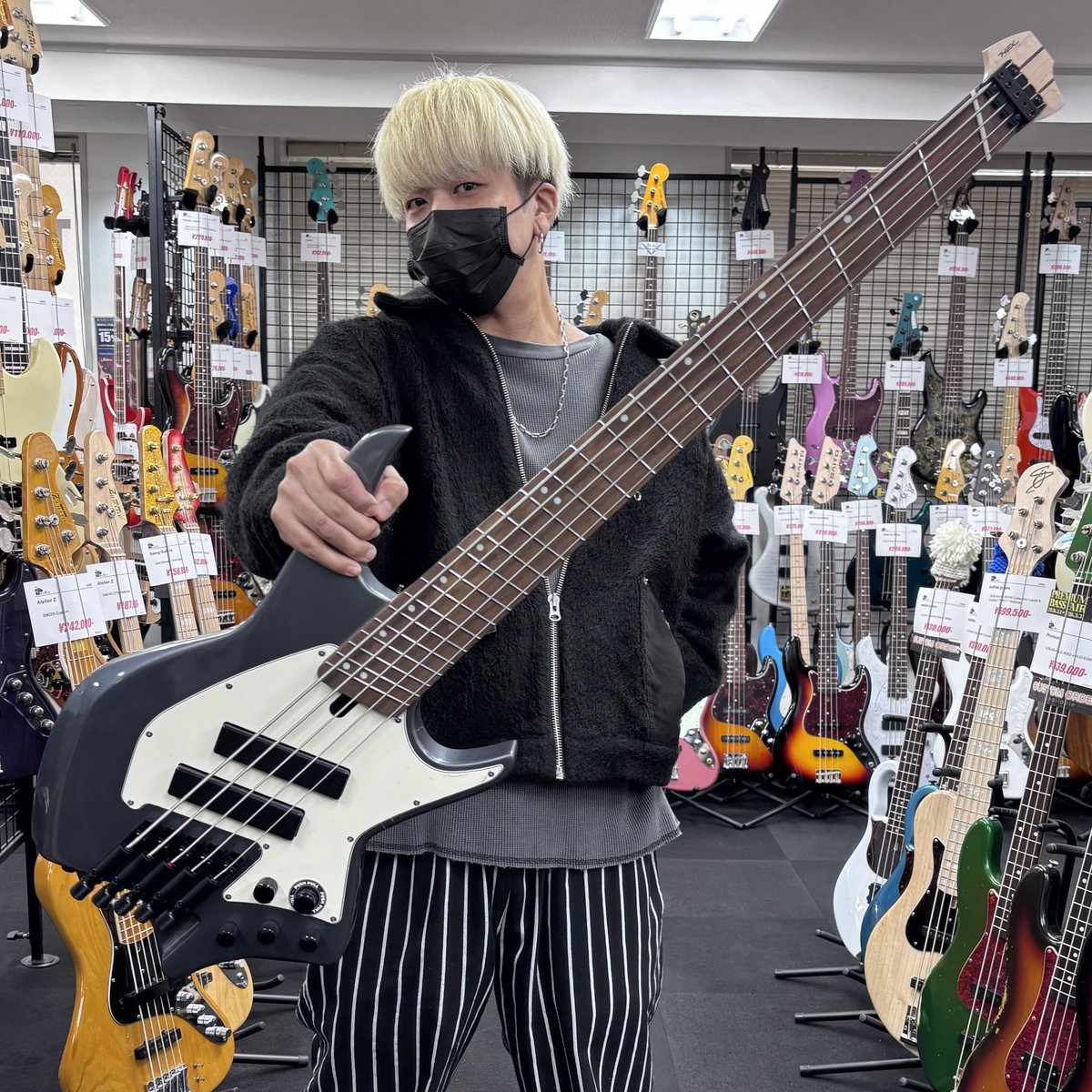 GIB_Yokohama's tweet photo. 夕闇に誘いし漆黒の天使達 ともやんさんに
HEX NB505をご購入頂きました!
いつもありがとうございます!
@0541_703 https://t.co/gqvOhm4o7L