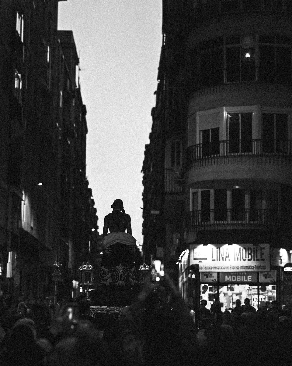 LΛΖΛЯUS tweet media