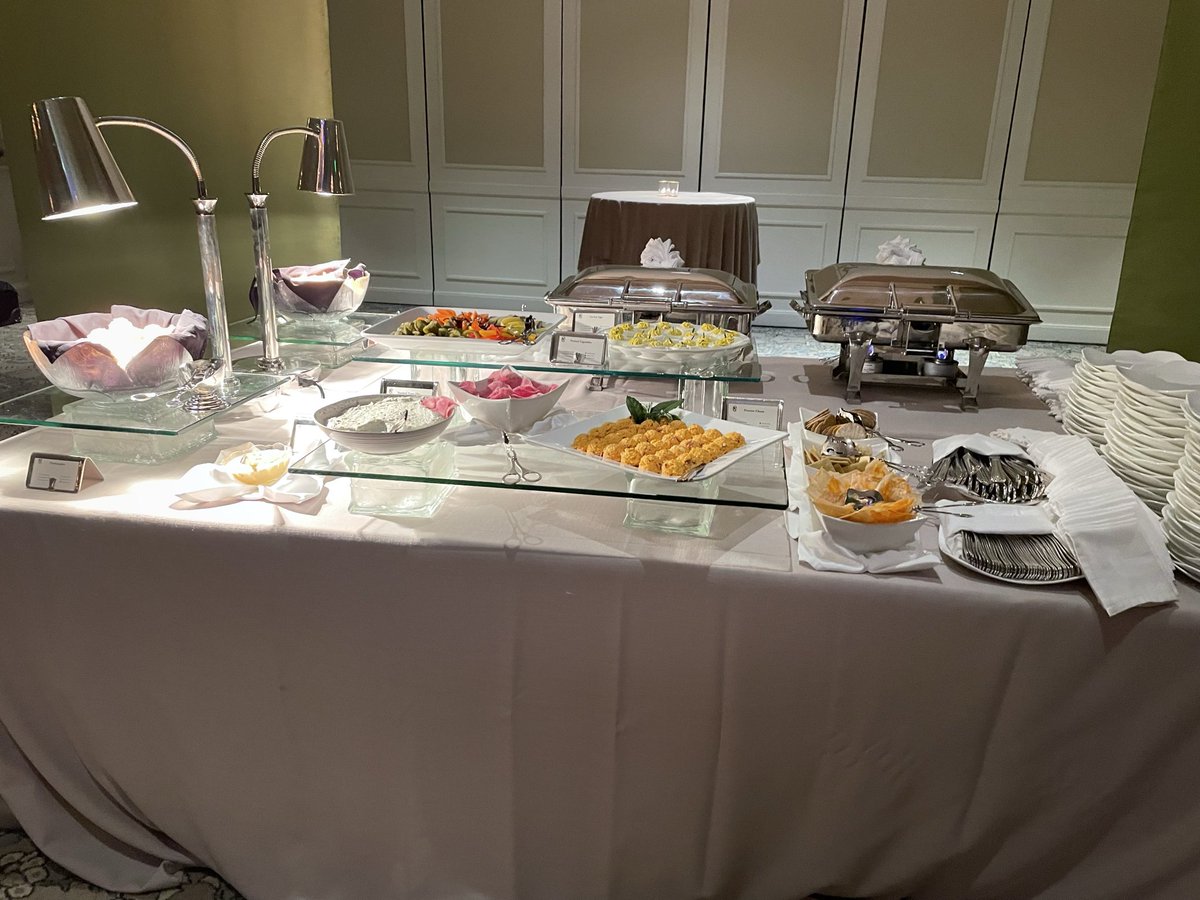 Baltimorem87210's tweet image. Planning that spring training trip. Just heard about a lot of great food choices.

Especially seafood 

Anyone else going to Sarasota?   I certainly have some suggestions. #FreeFood  #Localoptions