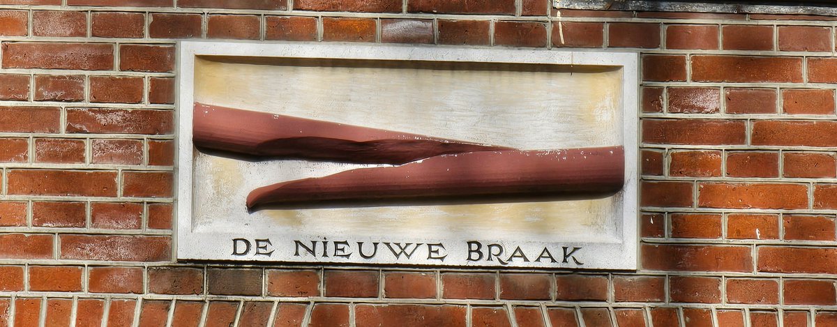 DejanVukos40959's tweet photo. #Gevelsteen DE NIEUWE BRAAK, Palmgracht 66, #Amsterdam https://t.co/HcEc7Z4RAd