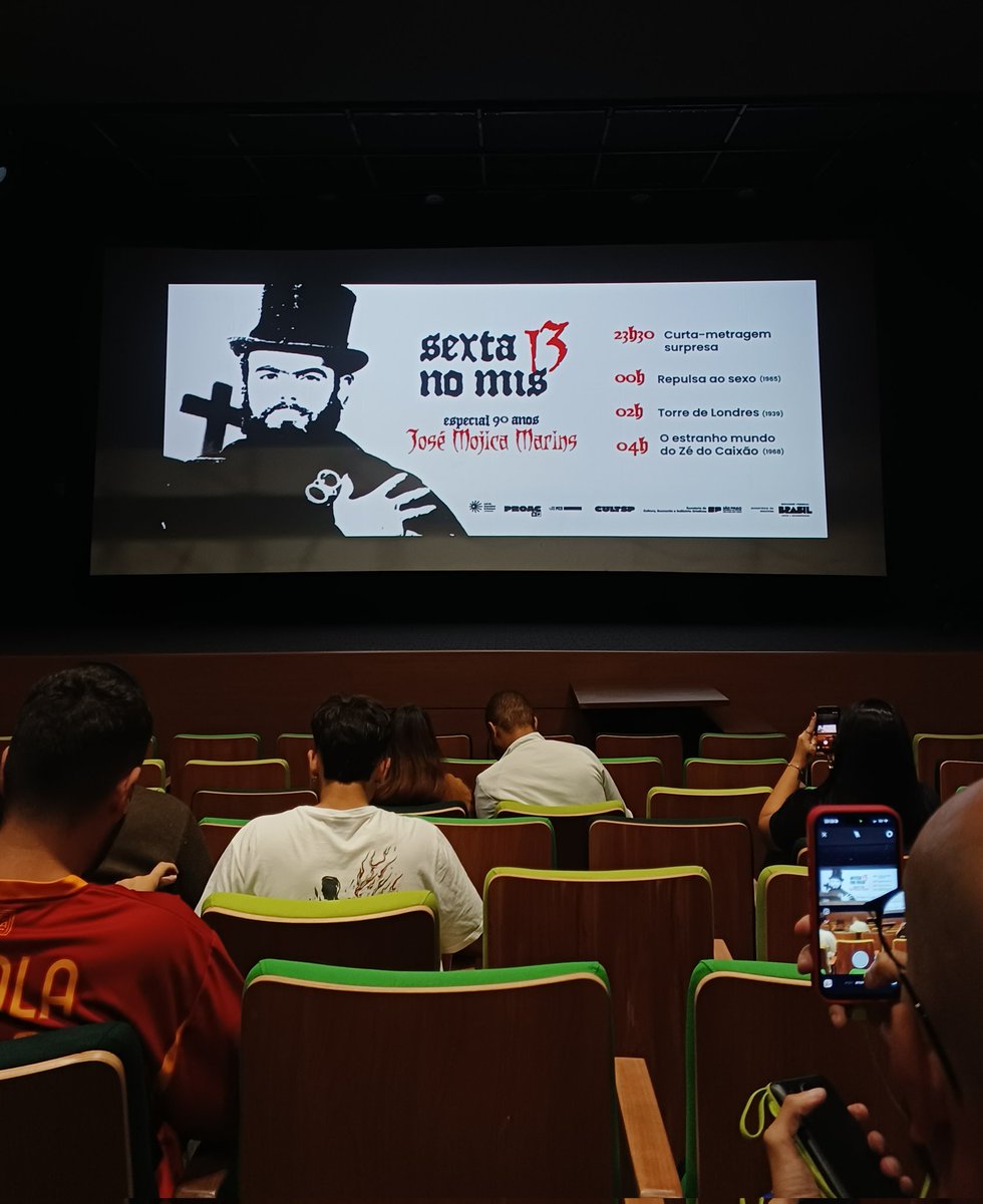 eddyab0's tweet photo. look #diontem/hoje pra ver filme especial sexta feira 13 slk go drinking (dormi nesse torre de Londres) https://t.co/67yrTT0f9f