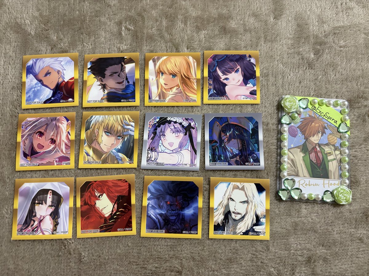 ExcSpira's tweet photo. 【交換】Fate/Grand Order FGO 最終再臨展 編成画面風カード 入場特典 ステッカー

続き

＊検索用＊
譲：エドモン、ダンテ、クー・フーリン（通常）、���デ��ヴィエール、テノチティトラン（水着）、エミヤ（通常※ステッカー）など

お気軽にお声がけください。 https://t.co/WbddvliRm9