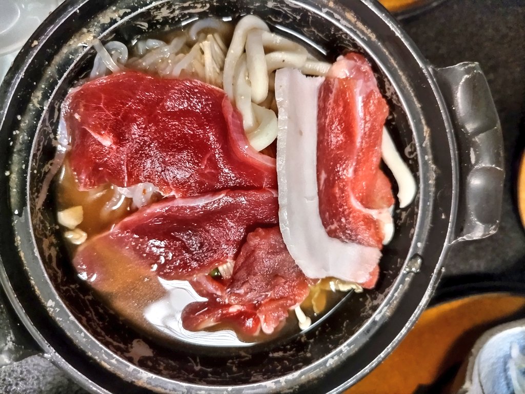 CubとVmaxとakinoriだけど tweet media