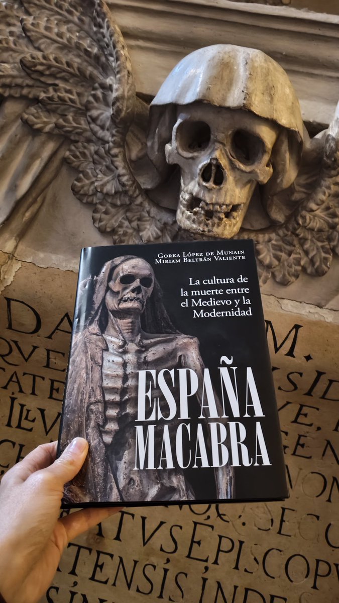 Mercedes Sanz de And tweet media