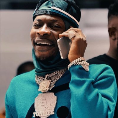 amgralph's tweet photo. The only international artist who no dey travel but yet has international influence in his career 👑
For lyf is my life 🫶🏾 https://t.co/GEOOCNg5Nw