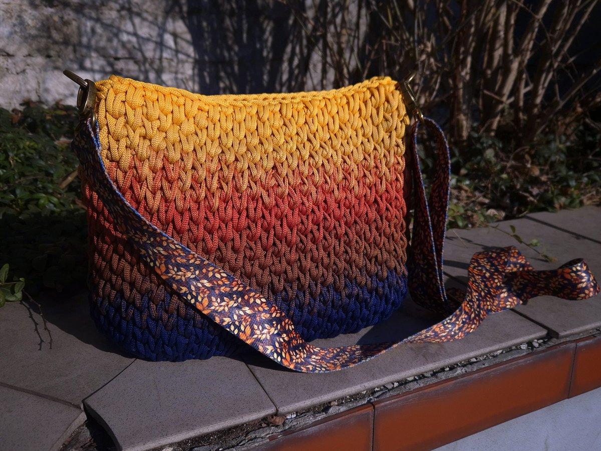 Ani Louhetar 🐈⬛🐈⬛ Modern AU Tristhad Era tweet media