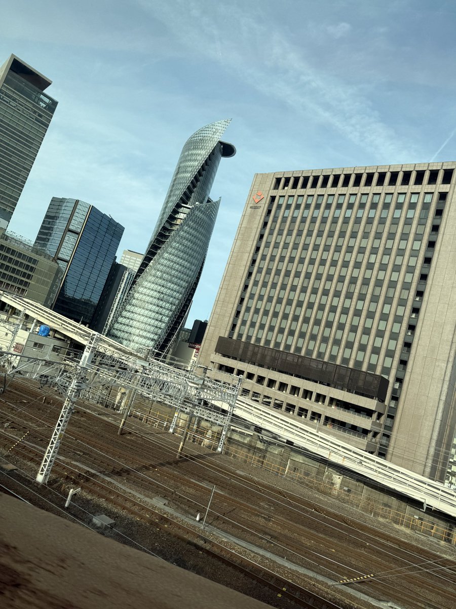 ツーブロ tweet media