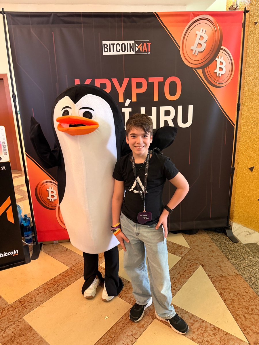 bitcoinmat_sk's tweet photo. Pomôžete ostatným uhádnuť meno nášho najnovšieho kolegu? 🤔👀 https://t.co/6UHwobwl1I