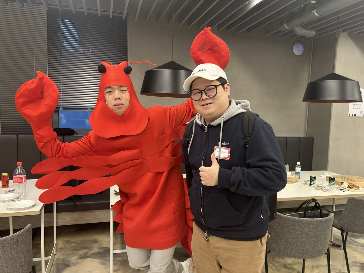 seungjun_x's tweet photo. real claw
#gajae #openclawseoul #sionicai
thanks for moderating @realsigridjin https://t.co/K8GZtgKtWr