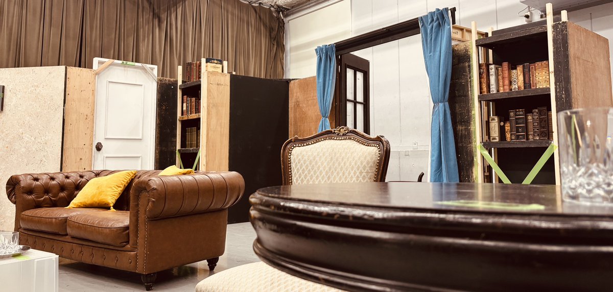 【大切なお知らせ】

本日もお稽古！！☕️
稽古場に美術も入り、順調に進んでいます✨
ここで皆様に大切なお知らせです📢

舞台『ブラック・コーヒー』は権利の関係上【配信】及び【DVD化】はございません‼️

ぜひ劇場で極上のミステリーを体感してください✨
#舞台ブラックコーヒー