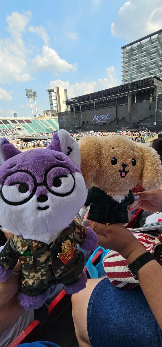 Jikseonz Miniteen in 
#Seventeen_New_in_Bangkok