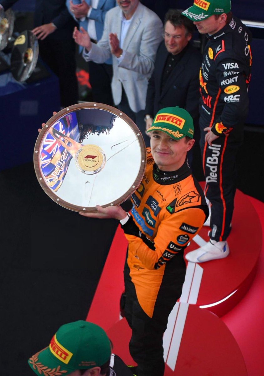 char⁴ ⁸¹ 🏹 tweet media