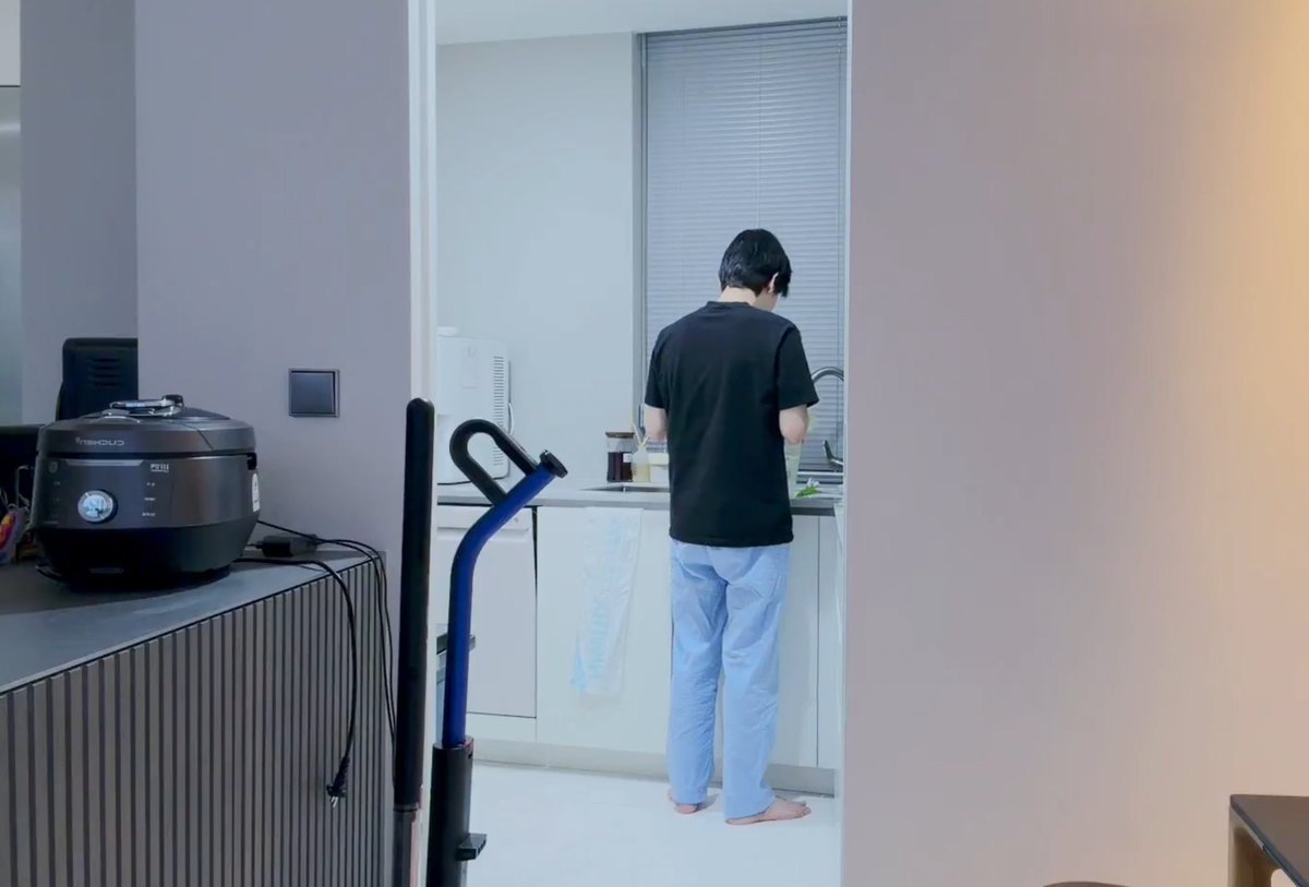 who would have thought in my fangirl life time i’d see something like this