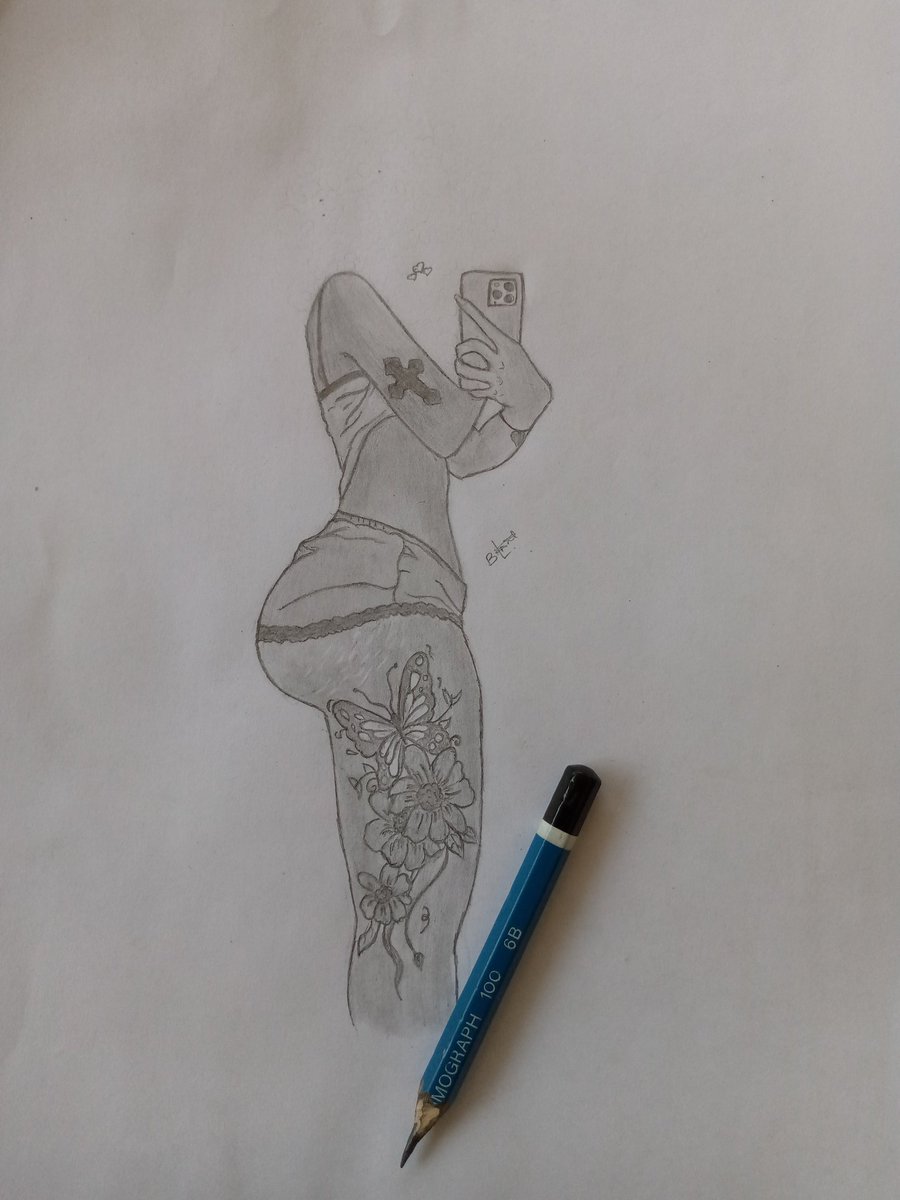 blessingbr81200's tweet photo. BREAKING NEWS ‼️‼️
I'm an artist and I made this with pencils and A4 paper https://t.co/cDE3zPqoGJ