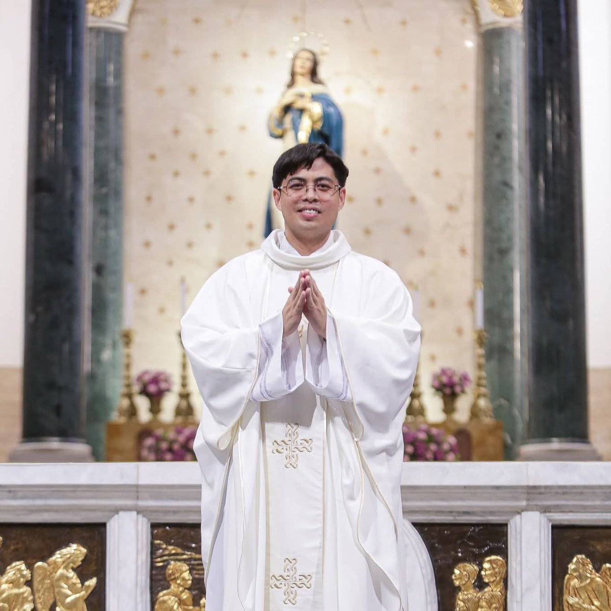 @pauloinmanila and 99 others tweet media