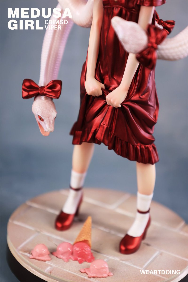 よしおか|初画集発売中 tweet media