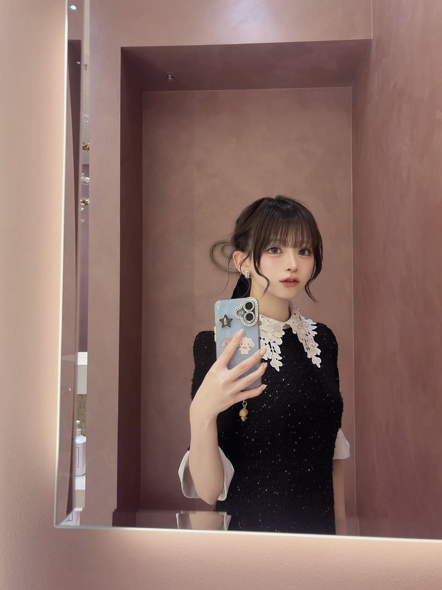 blue_ampm24's tweet photo. インスタでどこのか沢山聞かれた
結婚式ドレス🎀

一見シンプルだけど動くとキラキラで写真も盛れて︎ᐢ.ˬ.ᐢ ♡👍🏻 ̖́- https://t.co/nWQnyYS0dh