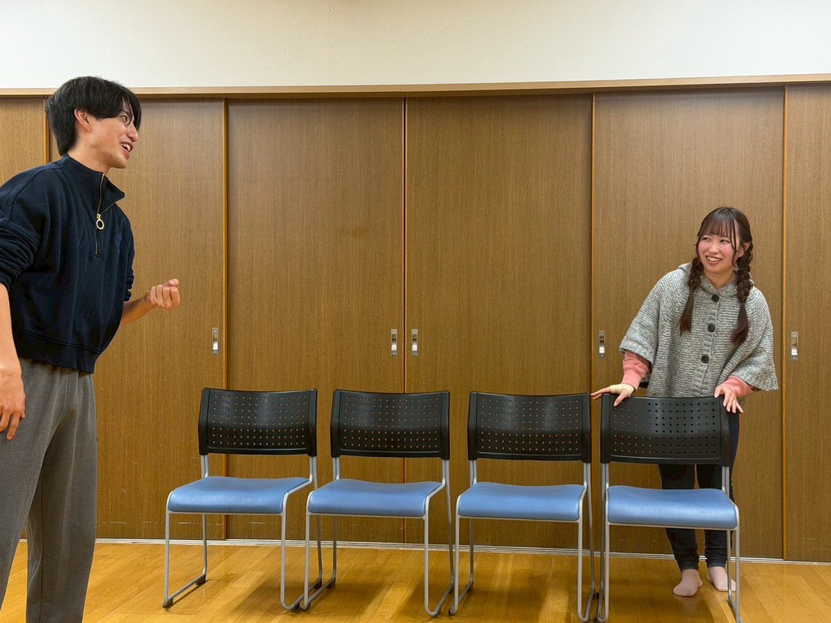 #解き明かせインプロ #その探偵の名、
昨日が初回稽古でした〜！！！！
とにかくずっと楽しくて楽しい
演るのももちろん楽しいけどみんなのシーン観るのも楽しくて　ずっとニコニコしてたから帰り道ほっぺ痛かった
本番たのしみだ〜🎶