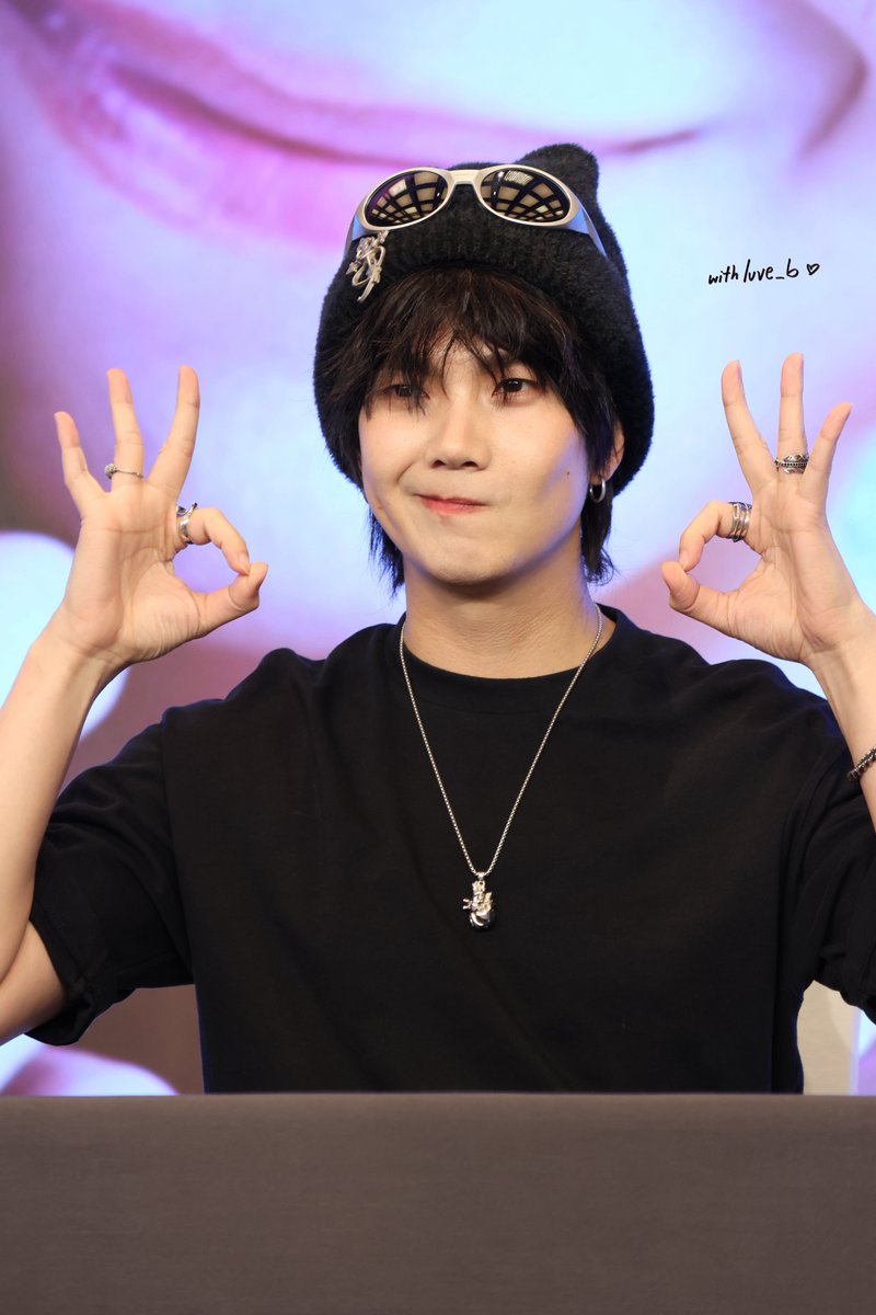 𝙭𝙪𝙚 ^•ﻌ•^ฅ♡ tweet media