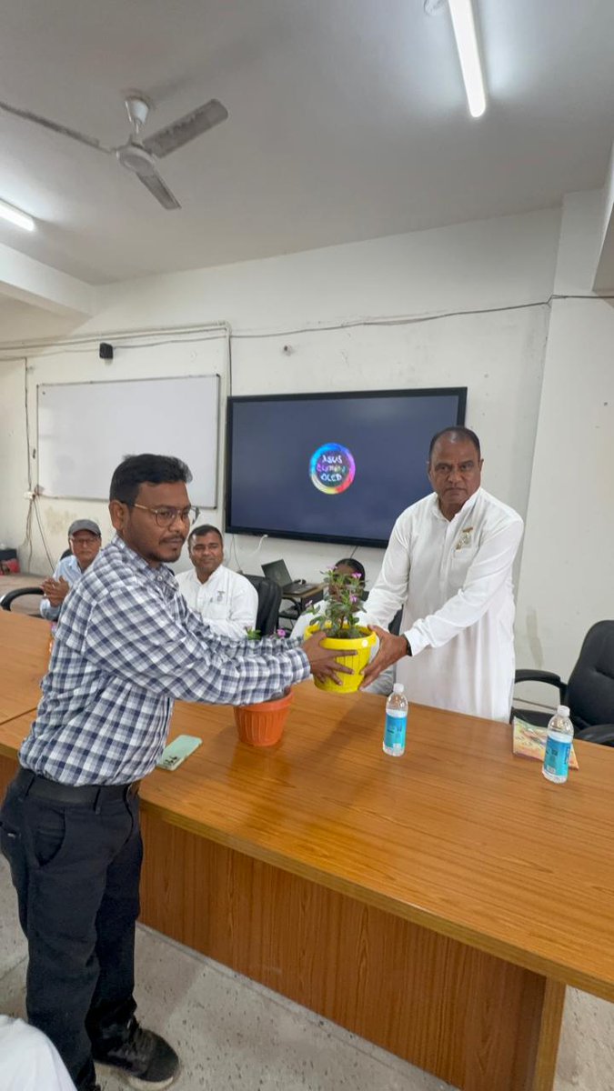 SpnrecA's tweet photo. SPNREC Araria organized a Mental Health Awareness Program on 14 March 2026 in collaboration with Brahma Kumaris to promote emotional well-being and positive thinking among students. Experts shared insights on stress management, meditation, and maintaining mental balance. 🌿🧘‍♀️ https://t.co/VNiWg4LIZ8