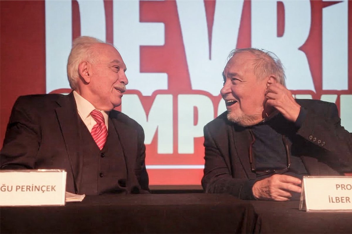 İlber Ortaylı Tarihi akademiden halka indirdi

Prof. Dr. İlber Ortaylı, 85 milyonun tarihçisi, 85 milyonun kahve arkadaşı, 85 milyonun özlediği aydındı.

Tarih merâkını akademinin amfilerinden halkın sohbet meclislerine getirdi. En derin bilimsel konuları üniversite kürsüsünden