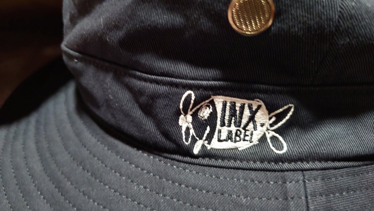 ももまる tweet media