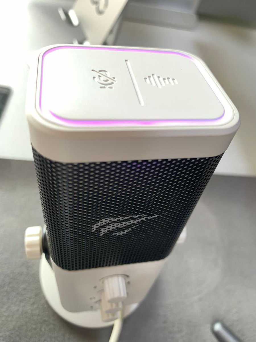 Samtop 👽🍂 tweet media