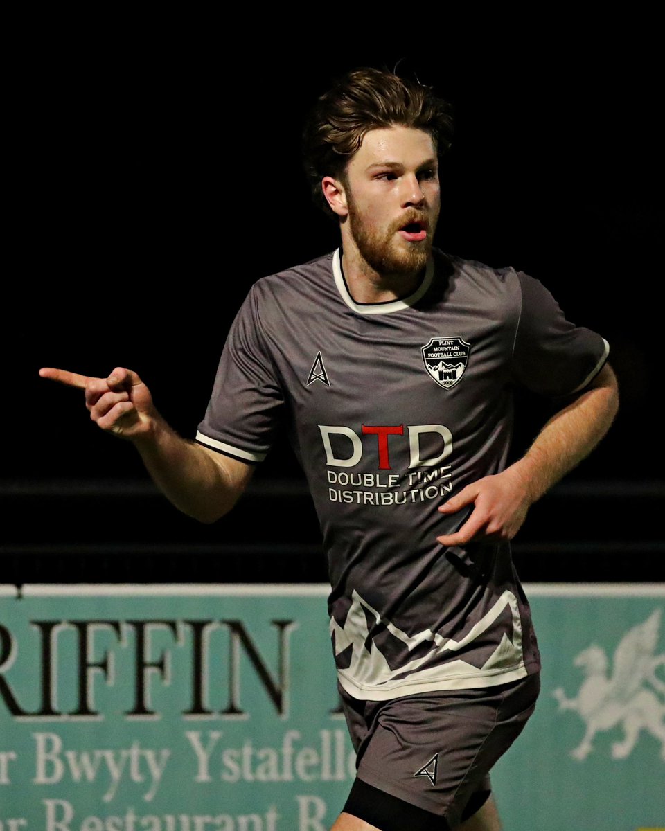 Eado (photo) tweet media