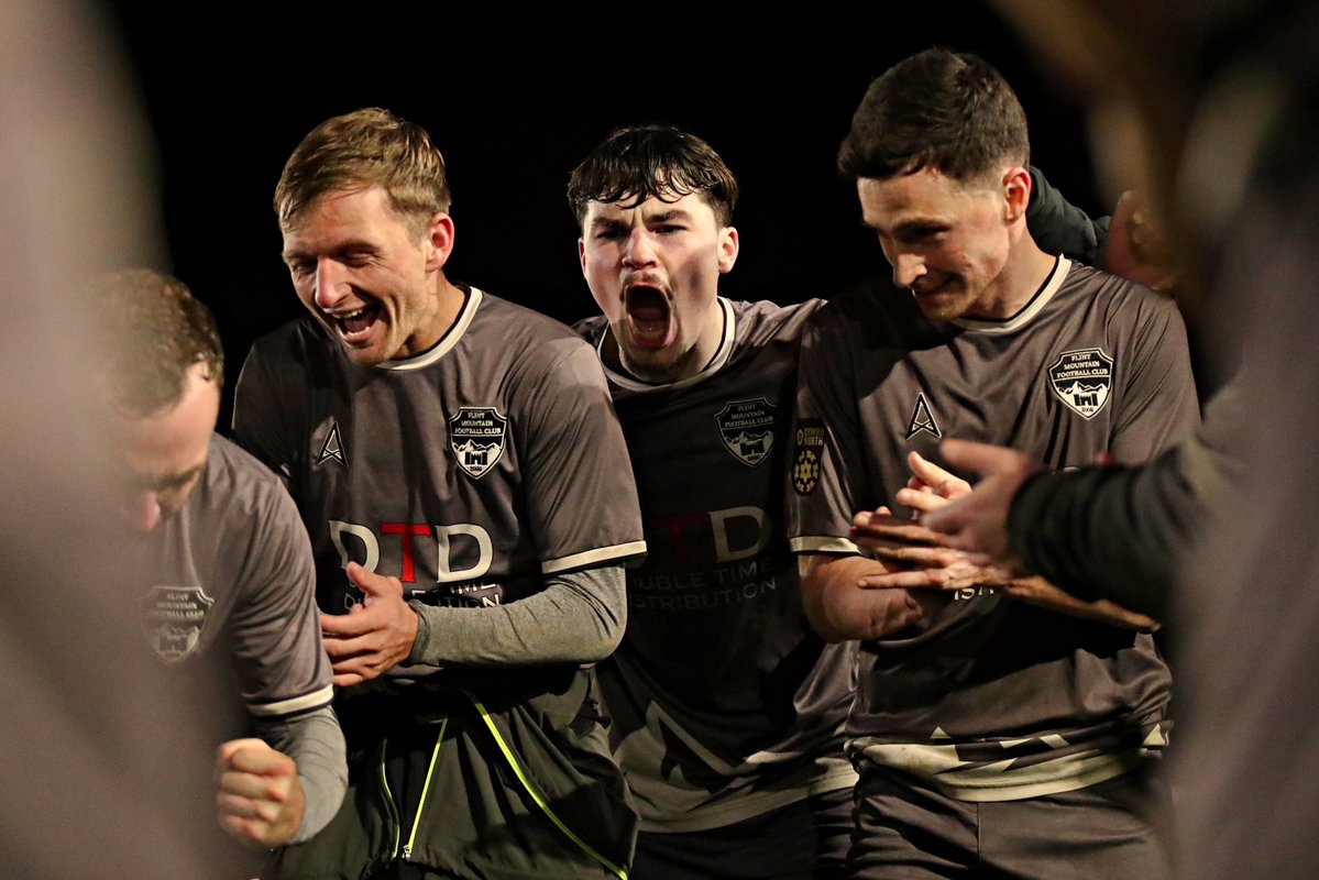 Eado (photo) tweet media