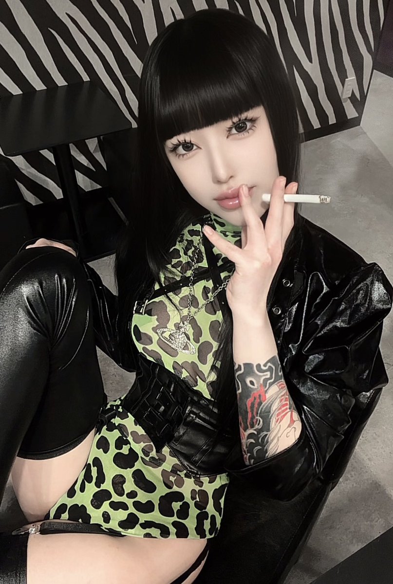 遺書にお前の名前書くからな tweet media