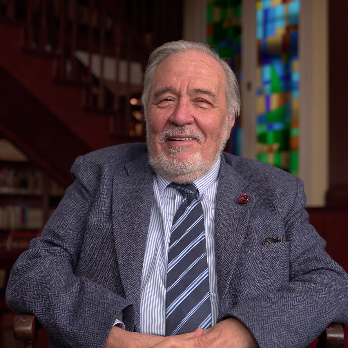 İlber Ortaylı'nın geçtiğimiz ay yaptığı açıklama:

"Pazar gecesi aniden fenalaştım. Hemşireler beni kurtarmak için seferber oldular
Zaman makinesine binebilsem Gazi Paşa'ya telgraf çekeceğim; ‘Paşam, dört Türk kadını ihtiyar moruk profesörü kurtardı. İnkılaplar hedefine varmıştır