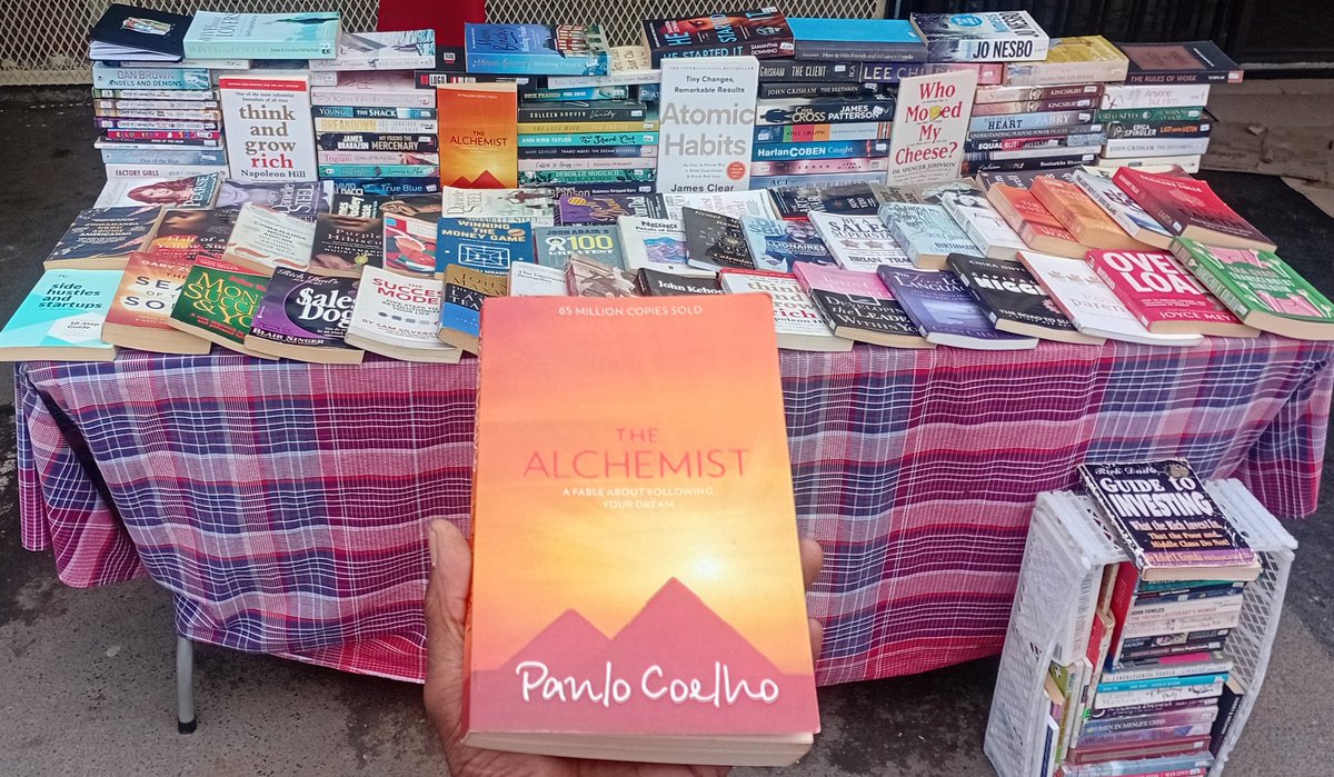 Charlieto0O's tweet photo. When I decided to seek out my treasure, I never imagined that I'd wind up working in a book shop, I thought.. 💭
#thealchemist💡
#Booksman 📚 https://t.co/hG3HktV7DF