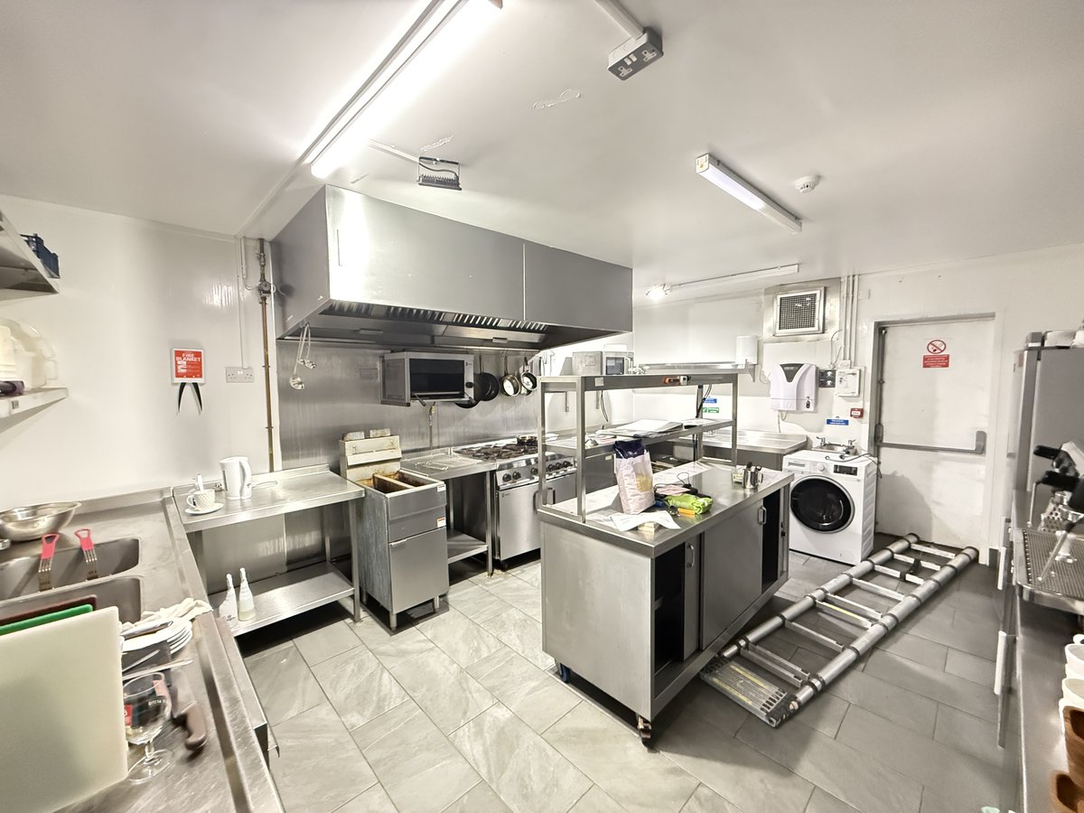 AuctionHouse Cumbria tweet media