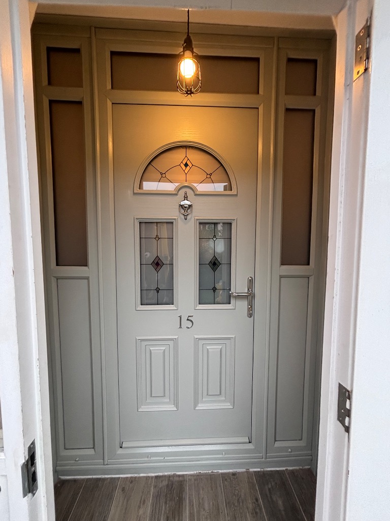 m3floodtec's tweet photo. Flood Defender Door Installed in Walton-on-Thames! #M3Floodtec 🚪

🔗 https://t.co/oSK2MuY87Q

#PropertyFloodResilience #FloodDefence #FloodProtection #FloodDoor #CompositeDoor https://t.co/EN620eN9Sn
