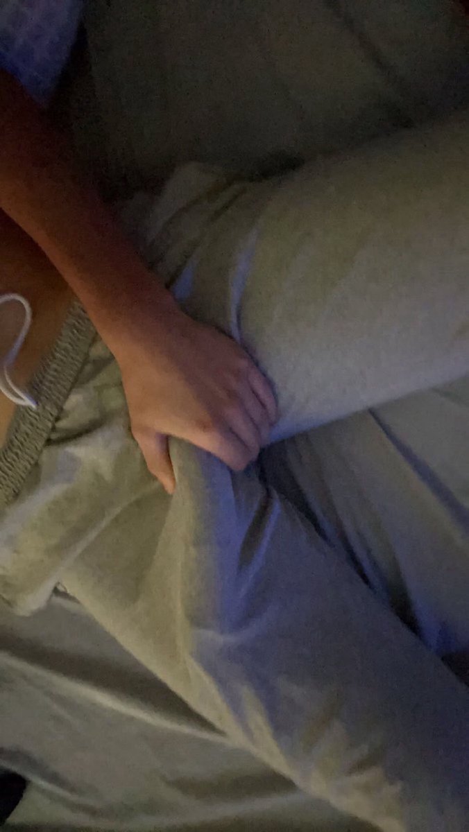 DickDagg3r's tweet photo. Come see what’s under

#nsfw #nsfwtwt #bwc #onlyfans #college #miami #tampa #florida #hung #bull #pawg https://t.co/5KtjGi6iWj