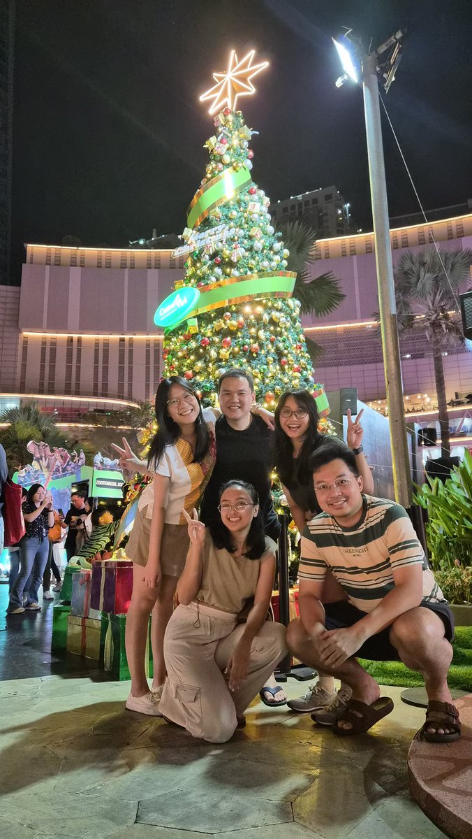 Si Puss 🌻 tweet media